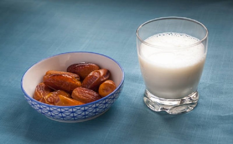 The visitors to Algeria are greeted with a gift of dates and milk.