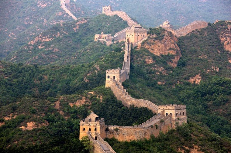 The length of the Great Wall of China is around 21,196.18km