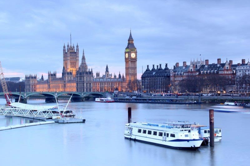 The longest river in England is the River Thames.