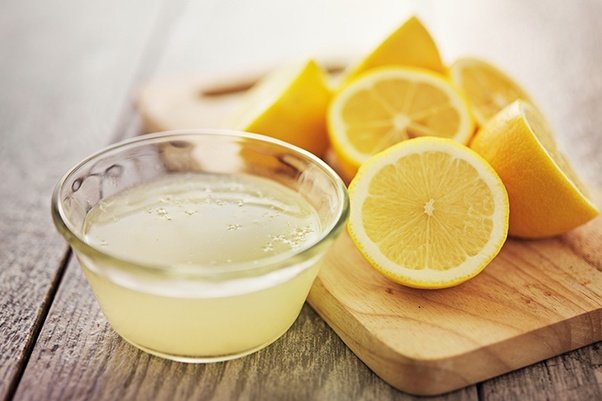 Lemons have a sour taste due to 5-6% citric acid within it.