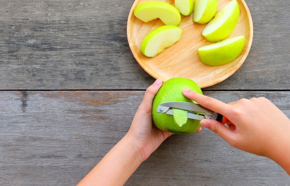 Most of the anti-oxidants in apples, including Quercetin, are found in the skin.