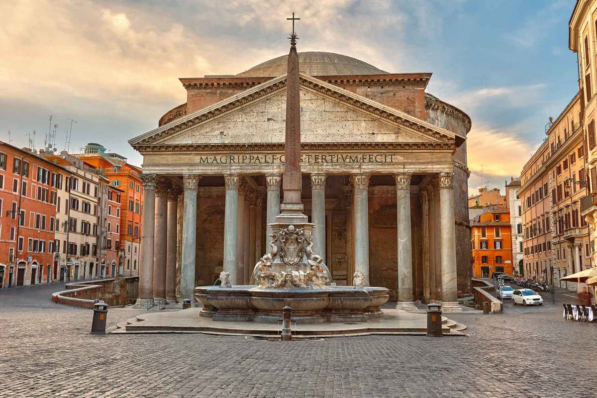 Pantheon is the well-preserved building of ancient Rome built by Emperor Hadrian