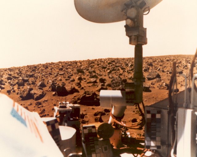 The USA made the first successful mission to Mars in 1964