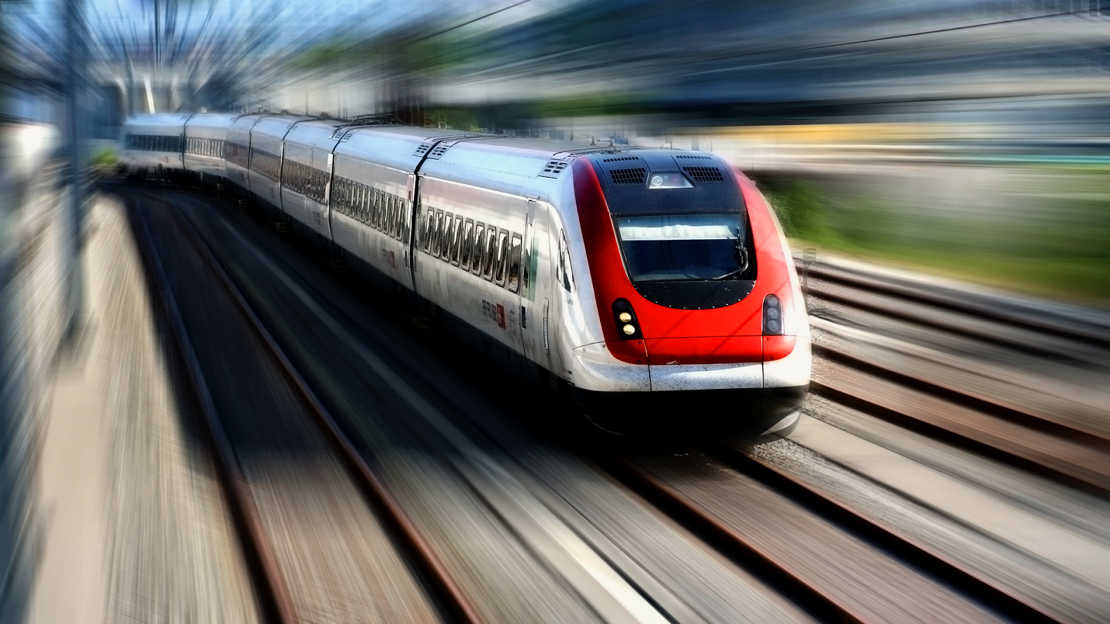 The fastest train in the world with a top speed of 486.1 km/h is China’s CRH380A.