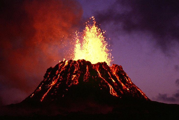 volcanoes erupts somewhere on earth every day